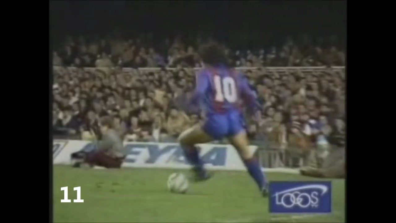Maradona-●-TOP-30-Crazy-Skills-Moves-Ever