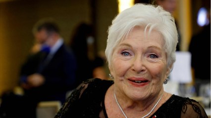 GALA VIDEO - “Aurais-je eu la même carrière ?” : Line Renaud revient sur le manque d’enfant dans sa vie