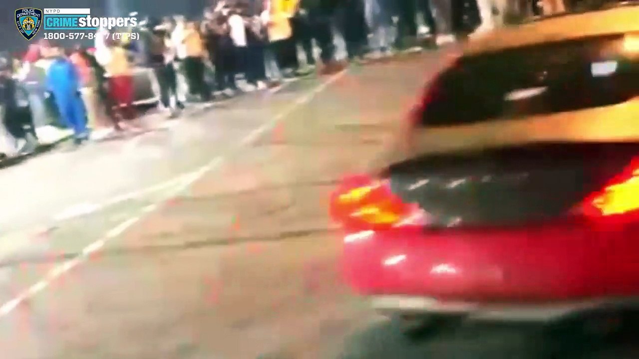 Espetáculos de 'peões' acaba com jovem atropelado. Condutor está em fuga