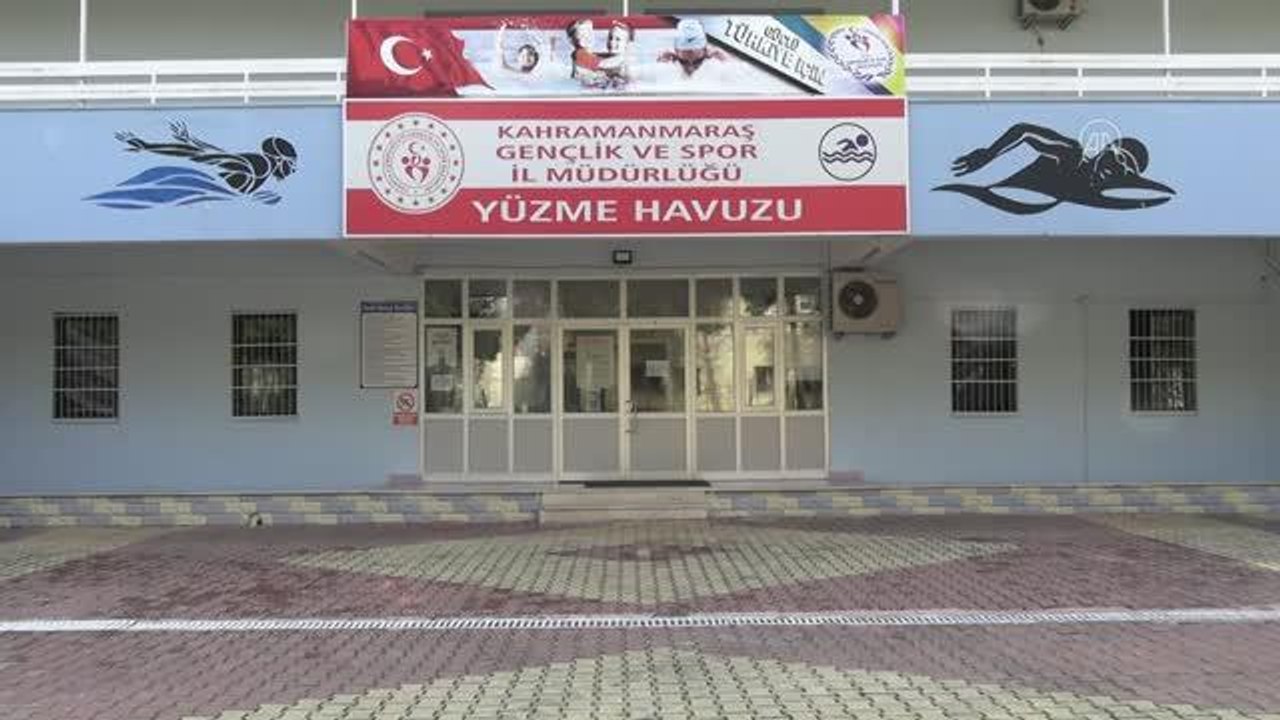 KAHRAMANMARAŞ - Down sendromlu ve engelli çocuklara sevgisiyle kulaç attırıyor