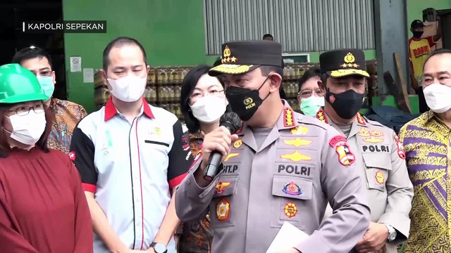 KAPOLRI SEPEKAN : Kapolri dan Mendag Tinjau Pabrik Minyak Goreng (1/2)