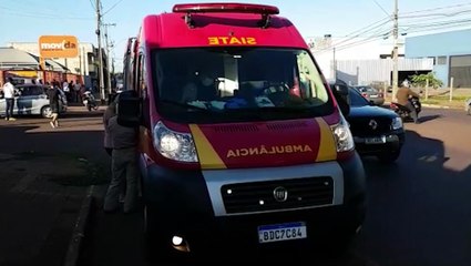 Motociclista fica ferida após bater com carro na Avenida Assunção