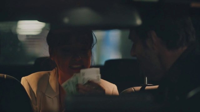 Plus belle la vie : [Indiscrétion] - Delphine sauve Théo !