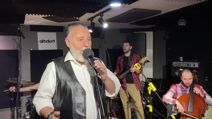 Kemal Başar, alternatif rock tarzındaki konserlerle Avrupa turnesine hazırlanıyor