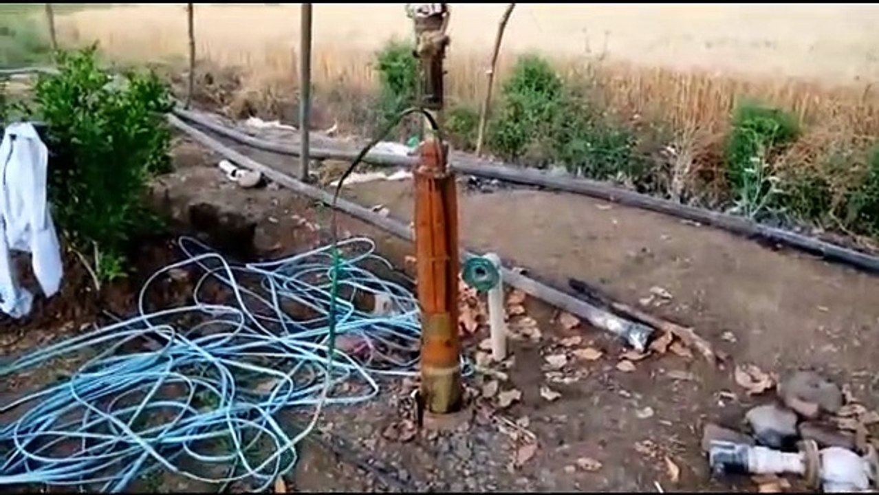 Bor well madil Submersible motr kadane