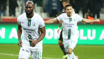 Skandal hareketinin bedeli ağır olacak! Giresunspor'un yıldızı Doukara savunmaya çağrıldı
