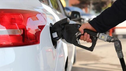 Benzin ve Motorine zam geldi mi? 21-22 Mart Salı Akaryakıt ürünlerine yeniden zam mı gelecek? Motorine zam var mı? Benzine zam olacak mı?