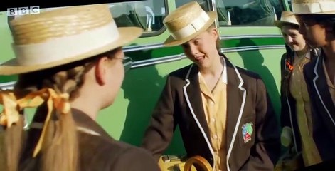 Malory Towers S02 E01