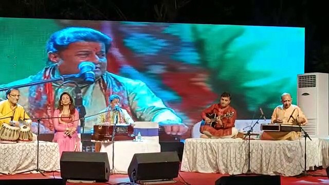 पद्मश्री अनूप जलोटा ने बहायी भक्ति संगीत की सरिता