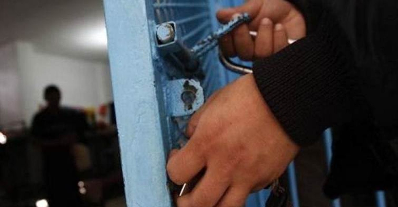 Napoli, spaccio di droga nel carcere di Secondigliano: 26 misure cautelari, coinvolti agenti (21.03.22)