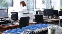 El nuevo laboratorio del Hospital Materno Infantil de Málaga permitirá hacer 12.800 test a la hora