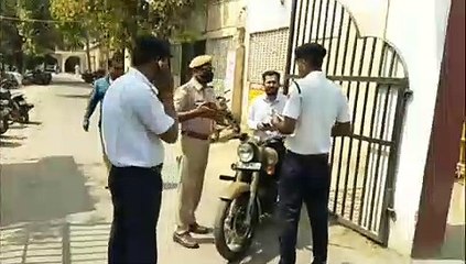 Collectorएक बजे बाद हुई जिला कलक्टर के आदेशों की पालना, पुलिस ने काटे चालान