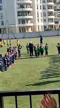 Une haie d'honneur chez les débutants
