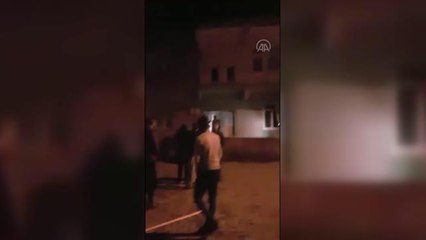 Köylüler hırsızlık şüphelisini linç etmek istedi