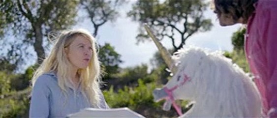 Bande-annonce : Quentin Dupieux à Venise avec "Mandibules"