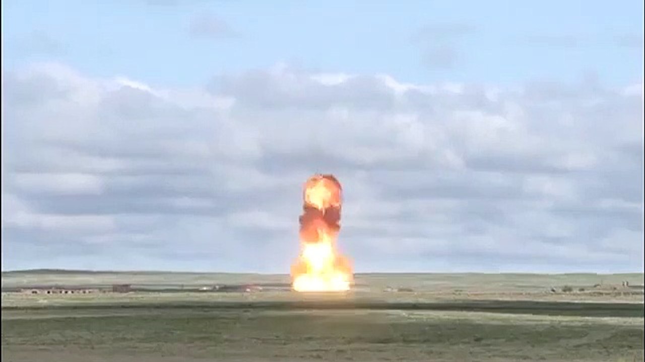 Hava Savunma Sistemlerinin çaresiz kaldığı Hipersonik füze nedir?