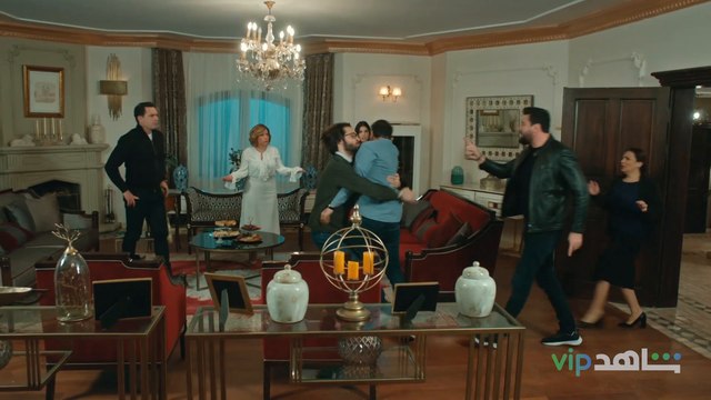 القصة ما رح تمرق على خيــر ⚠️ كرم يهدد فارس أمام العائلة في مشهد متوتر شاهدوا #عروس_بيروت الآن وتابعوا الحلقات الجديدة 24 ساعة قبل عرضها على التلفزيون حصرياً على #ShahidVIP