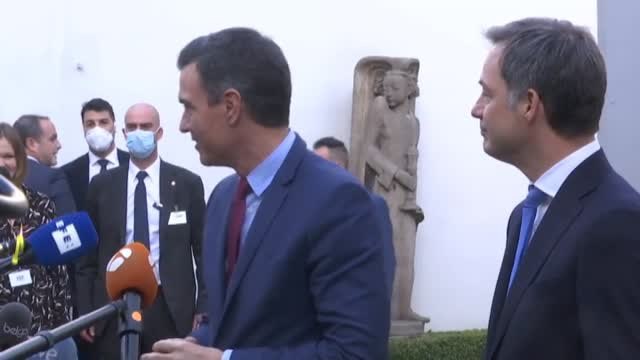 El Gobierno aparca poner un límite de 180 euros al precio de la luz en el mercado mayorista