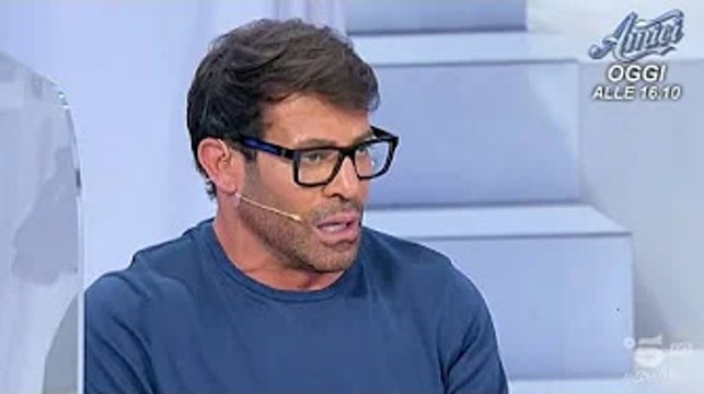 Scontro tra Sara e Gianni Sperti che sbotta a U&D: E' la superficialità che fa parlare così Nella