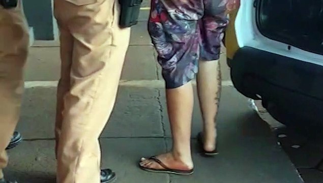 Dois indivíduos são detidos ao serem flagrados com arma de fogo e maconha