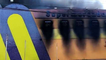 Incêndio de grandes proporções atinge mercado em Ibiporã