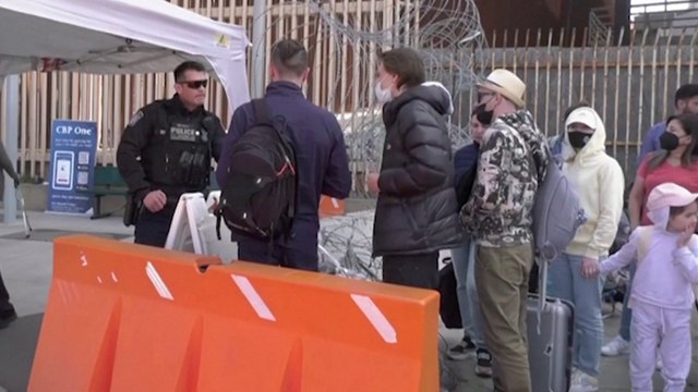 Anti-war Russians stuck at the US-Mexico border complain of unfair treatment