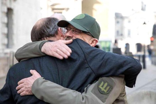 Son dakika haberleri | Ukrayna Savunma Bakanı Reznikov: Rusya, Mariupol'de gerçek bir soykırım eylemi gerçekleştiriyor