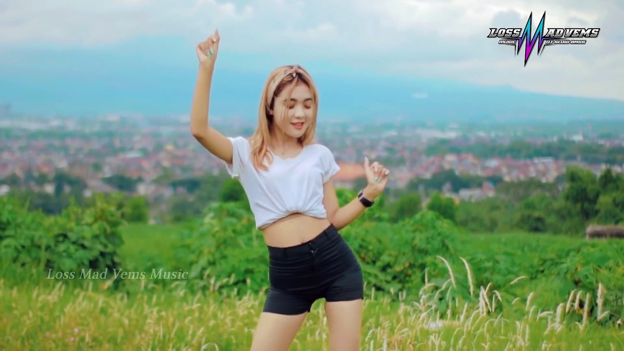 Dj terbaru slow bass beton - Play Alan Walker