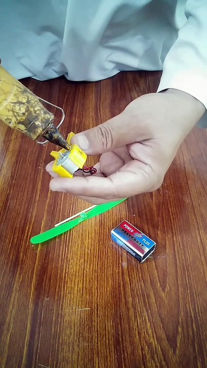 how to make clothes clips helicopter.