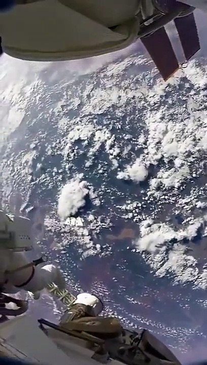 A View of Earth from the International Space Station