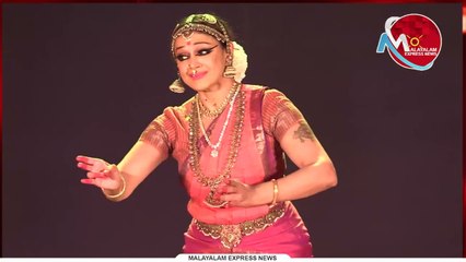 ജന്മ ദിനത്തിൽ നടി ശോഭന തിരുവനന്തപുരത്ത് സൂര്യ ഫെസ്റ്റിവലിൽ നടത്തിയ ഡാൻസ്