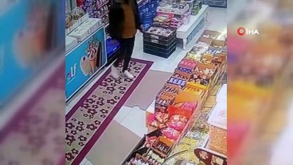 Kavgayı ayırmak isterken başına gelmeyen kalmadı