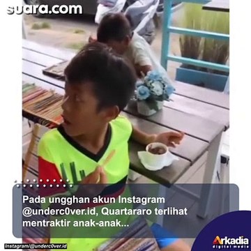 Pembalap Fabio Quartararo Traktir Es Krim Bocah Penjual Gelang di Lombok, Warganet: Salut