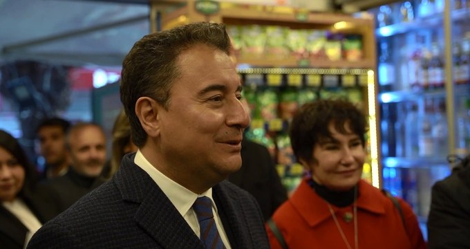 Babacan: Akraba bakan ile partili cumhurbaşkanı el ele verip kuru patlattılar
