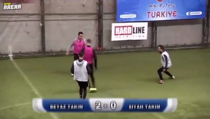 Asist Acun Ilıcalı, gol Emre Belözoğlu
