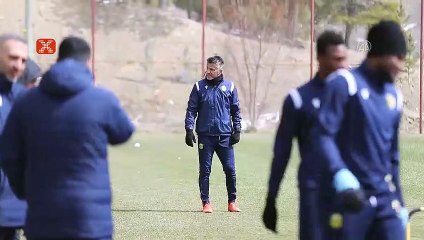 Yeni Malatyaspor pes etmek istemiyor