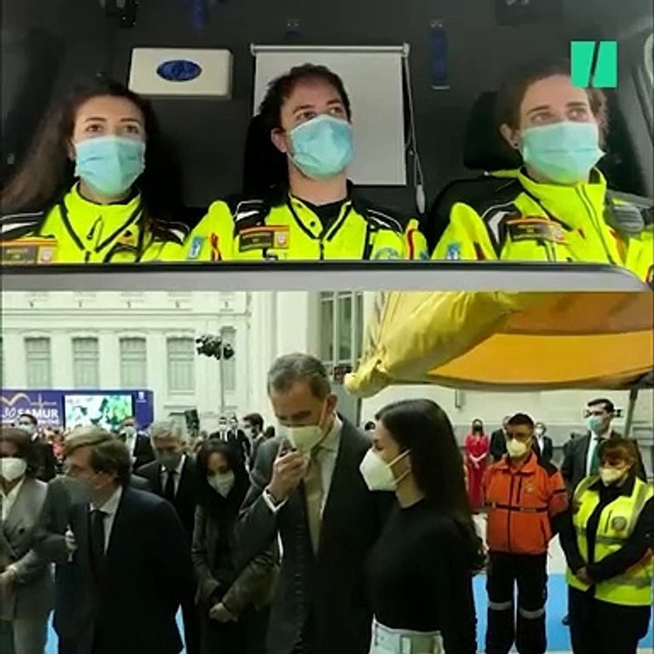 Los reyes hablan por radio con un equipo del Samur y la reacción de ellos es para verla