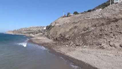 Bodrum'da denize dökülen kaçak hafriyat firma tarafından toplanıyor