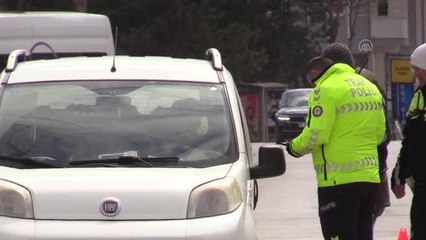 Kasksız motosiklet sürücüleri drone ile tespit edildi