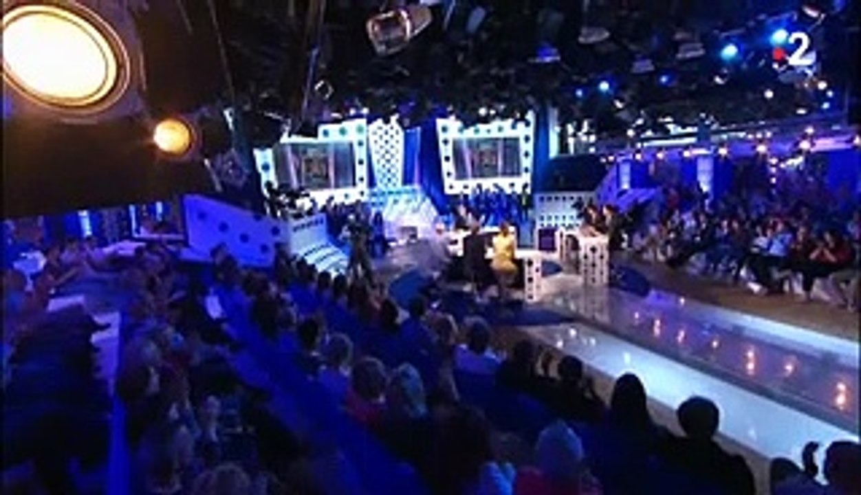 ONPC : les adieux concis de Laurent Ruquier à Christine Angot et Charles Consigny