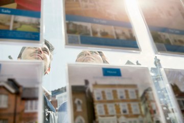 Immobilier : les acheteurs toujours aussi présents en agence, selon L’Adresse