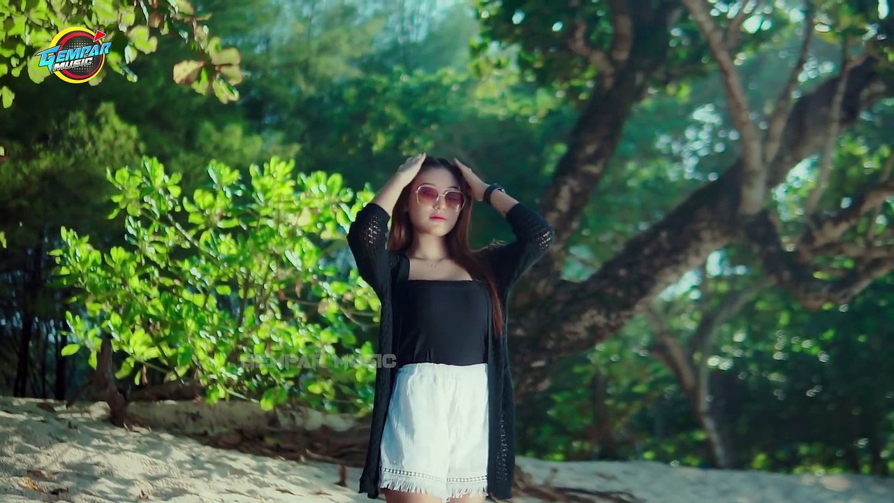 DJ VIRAL TIK TOK - CHANDELIER X DIAMOND SLOW BASS REMIX