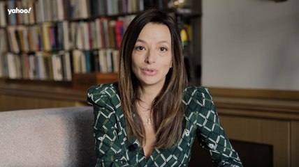 Eliette Abecassis : "Les ados ne veulent plus de relation passionnelle parce qu'il disent que ça fait souffrir"