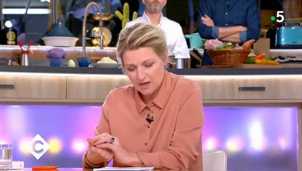 La "mise au point" d'Anne-Élisabeth Lemoine après l'échange houleux avec Dupont-Aignan