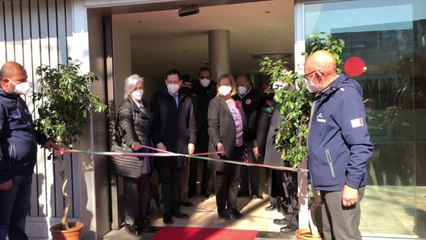 Palermo, l'hub vaccinale della Fiera diventa centro per i profughi