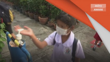 COVID-19 | Pelajar di Bangkok mulakan hari pertama persekolahan