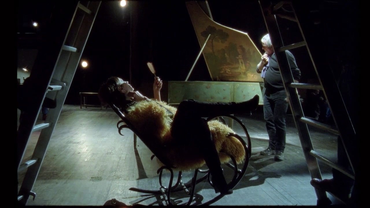 Bande-annonce : Jeanne Balibar interprète "Barbara" pour Mathieu Amalric