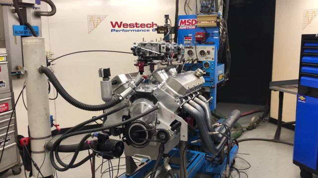 540-Inch Big-Block Chevy Makes Nearly 1,000 HP At 7,400 RPM On The Dyno