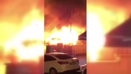 İstanbul'da seyir halindeyken alev alan taksi yandı