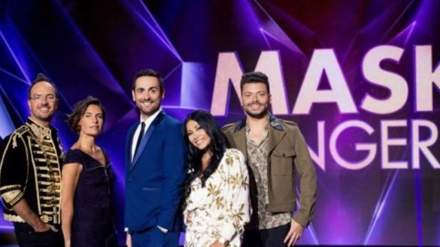 VOICI : Mask Singer : deux jurés emblématiques quittent l'émission